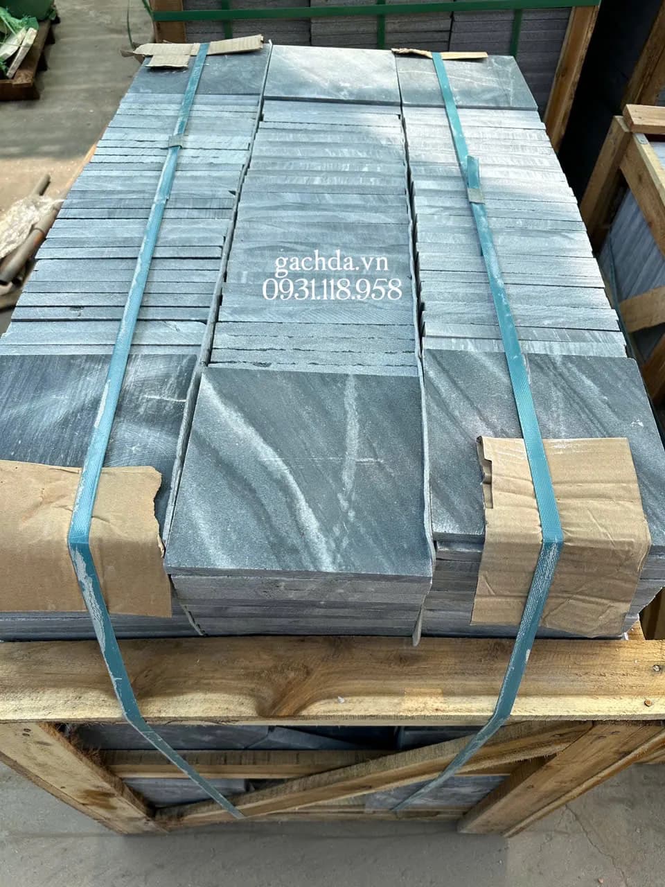 Đá sọc dưa mài hone 20x20x2cm ốp lát hồ bơi
